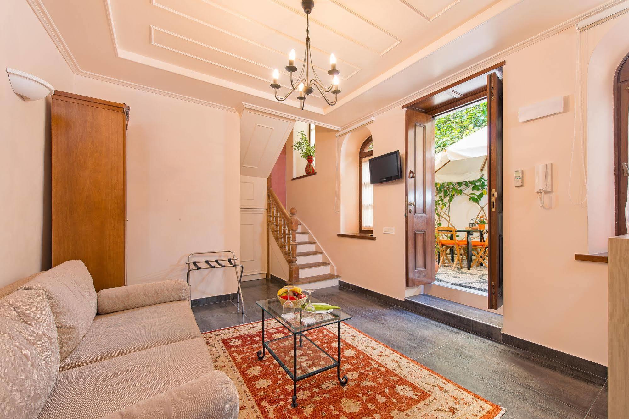 Rodos Niohori Elite Suites Boutique Hotel Rhodes City ภายนอก รูปภาพ